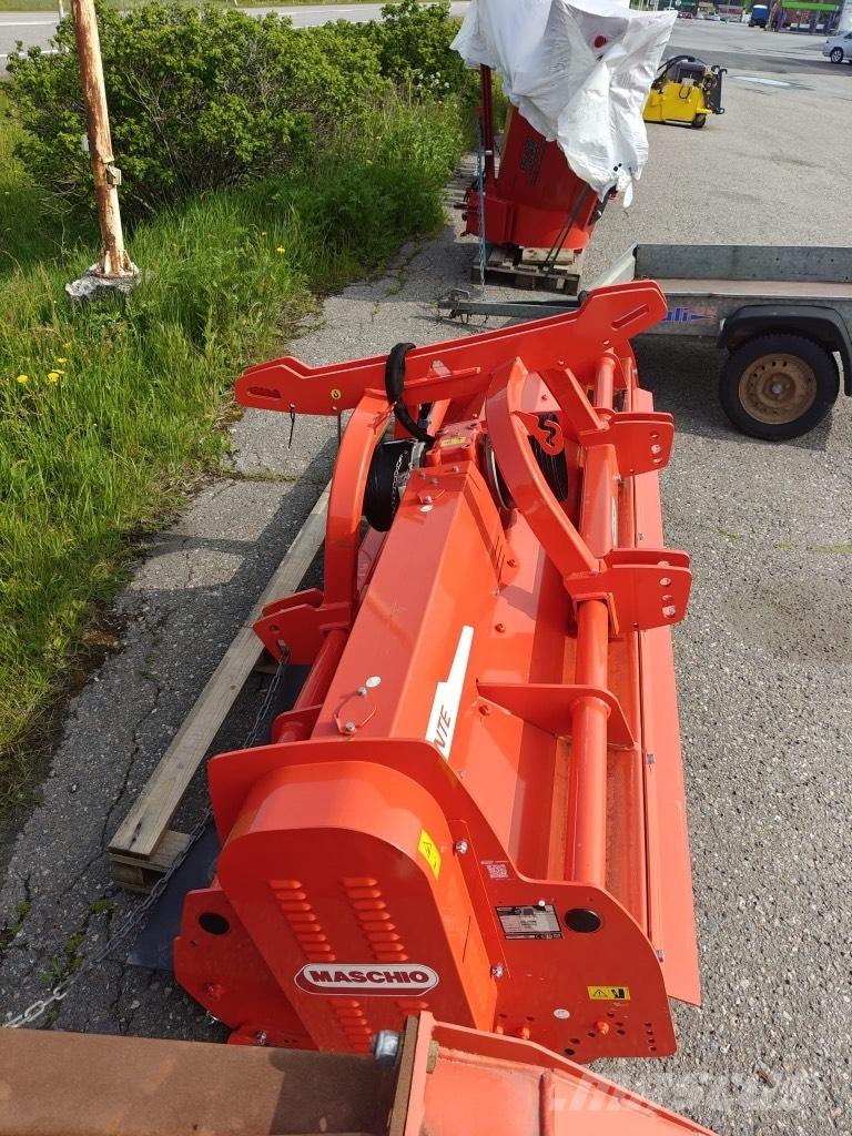 Maschio Bisonte 300 Hasat makineleri