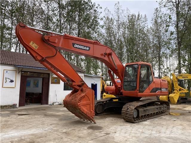 Doosan DH225 Paletli ekskavatörler