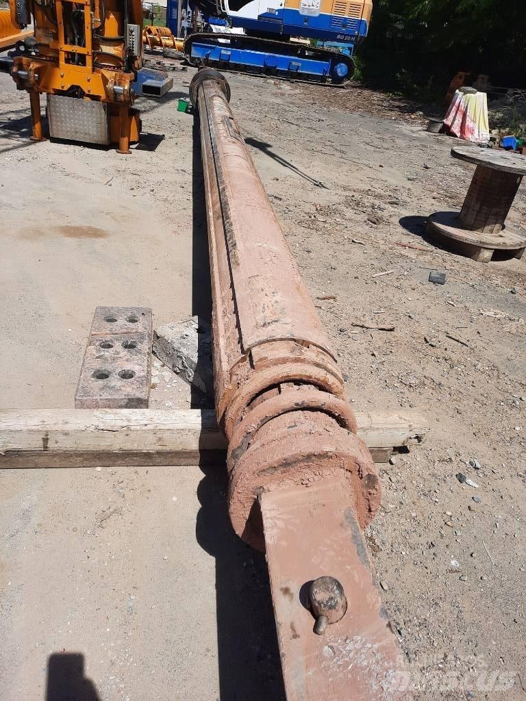 Bauer BG 20 H Sondaj makinalari