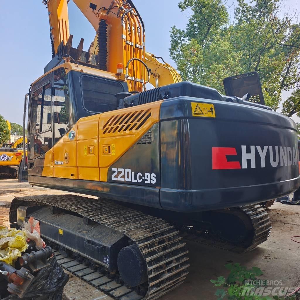 Hyundai 220lc-9s Paletli ekskavatörler