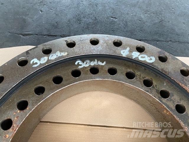 Astra bearing 700 mm Akslar
