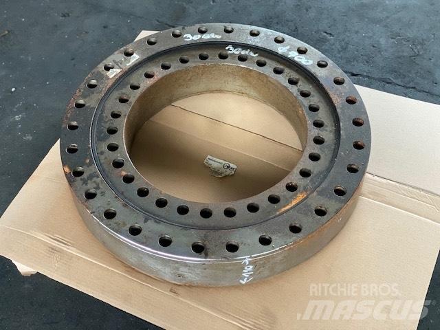 Astra bearing 700 mm Akslar