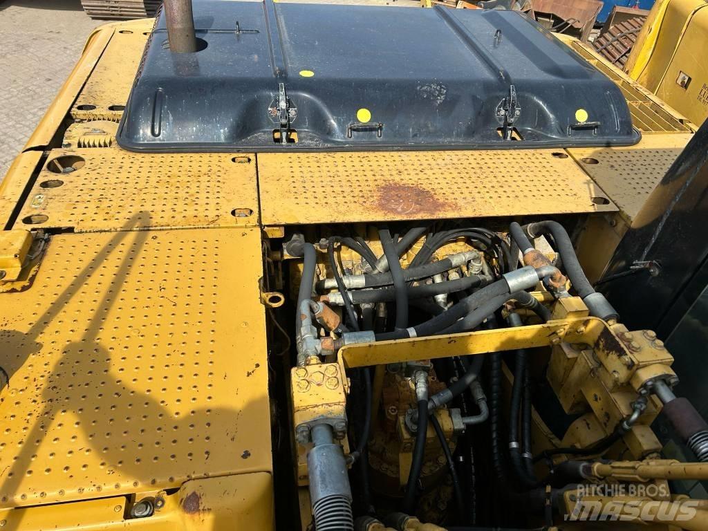 CAT 320 D L Paletli ekskavatörler