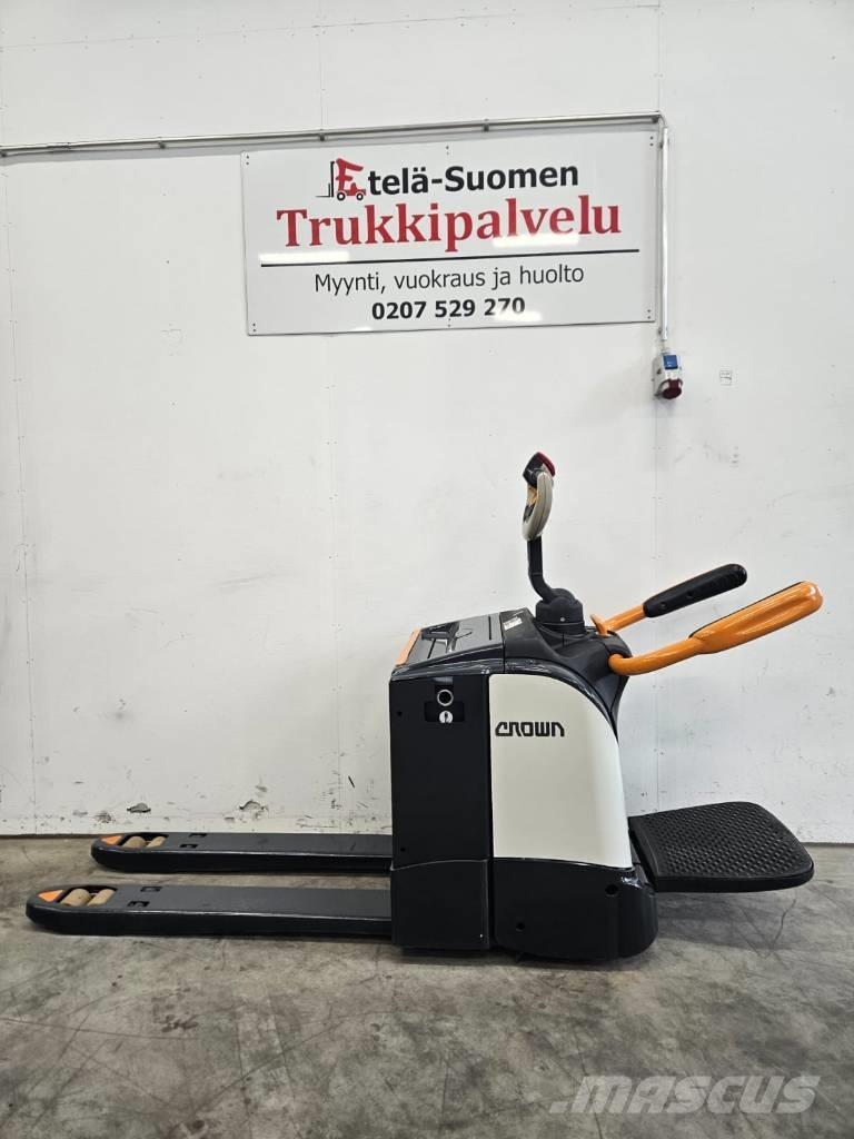 Crown WT 3040 E Düsük seviye platformu