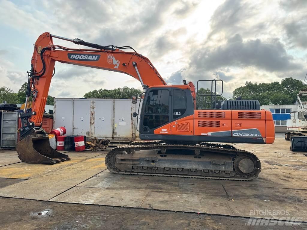 Doosan DX 300 LC-5 Paletli ekskavatörler