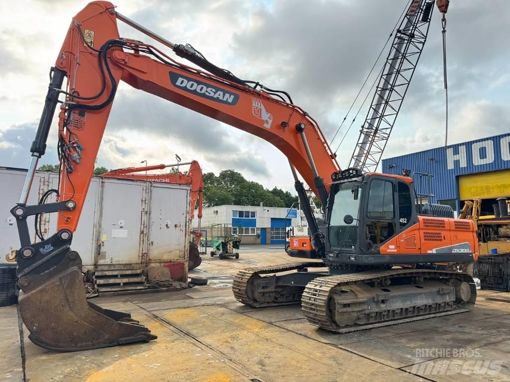 Doosan DX 300 LC-5 Paletli ekskavatörler