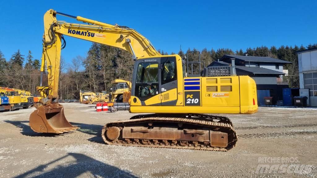 Komatsu PC 210 LC-11 Paletli ekskavatörler