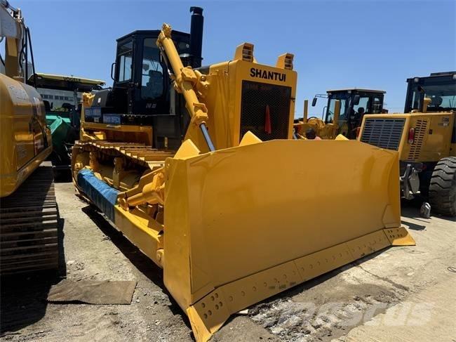 Shantui SD 32 Paletli dozerler
