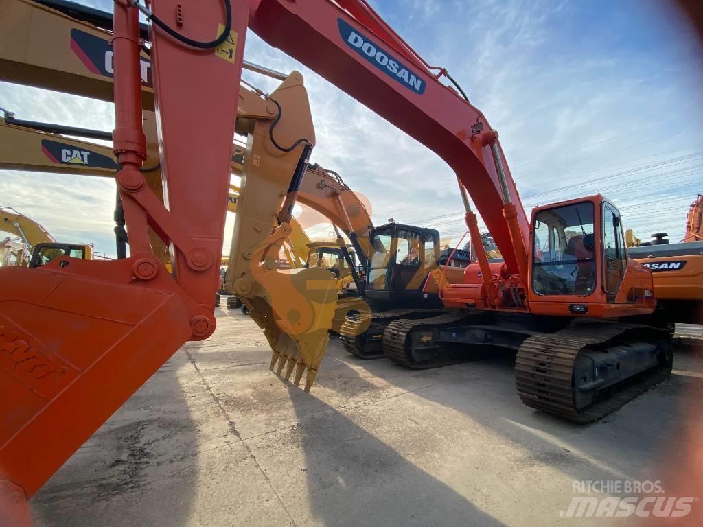 Doosan 300LC-7 Paletli ekskavatörler