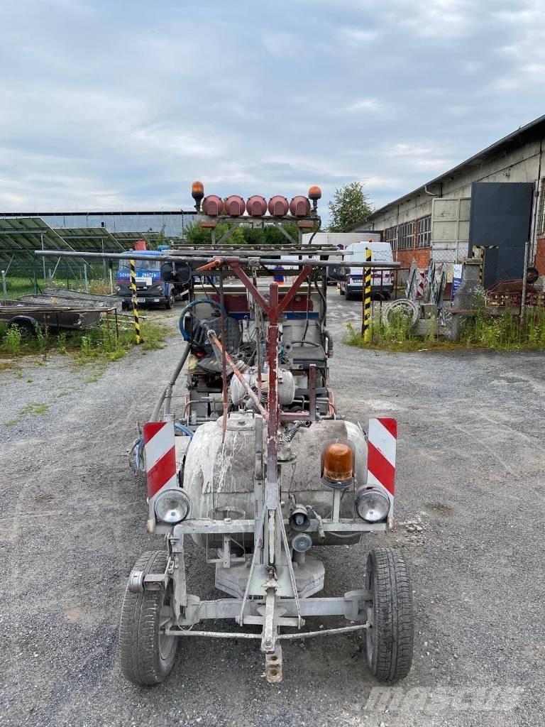 Hofmann H-32 Diger yol bakim makinalari