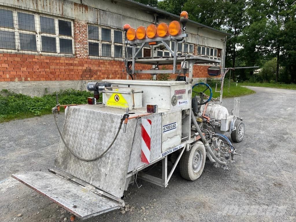 Hofmann H-32 Diger yol bakim makinalari