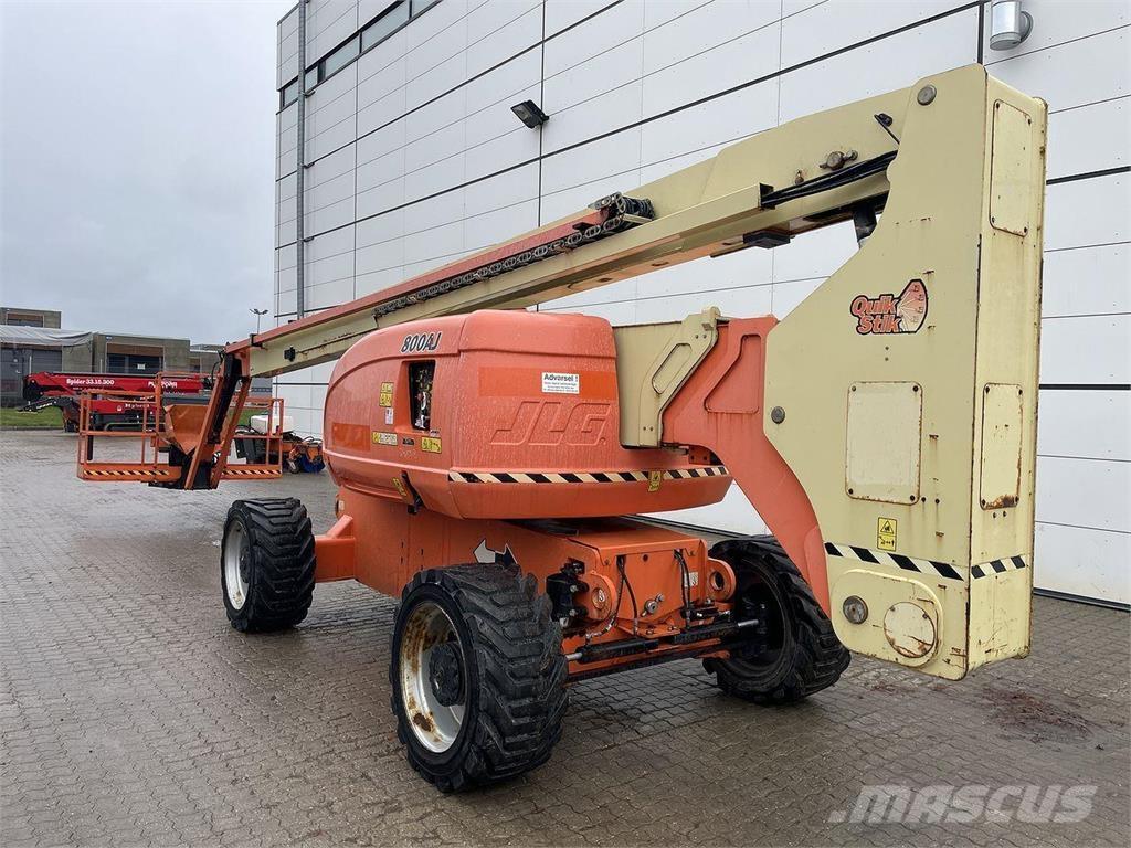 JLG 800AJ Körüklü personel platformları