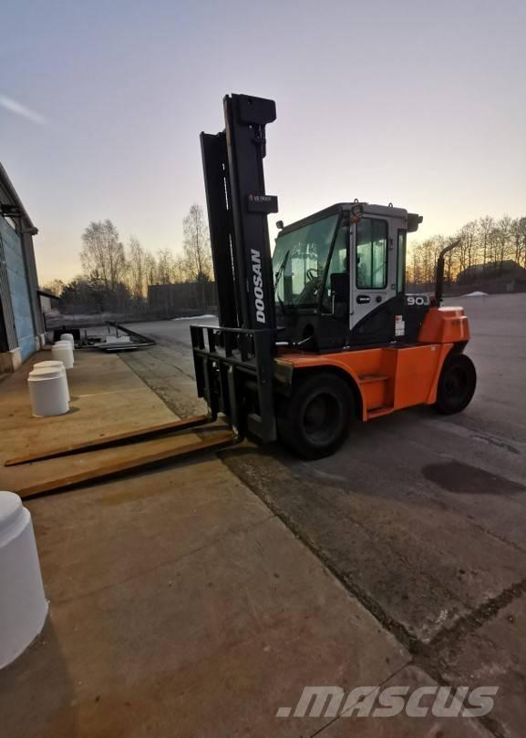 Doosan D90S-7 Dizel forkliftler