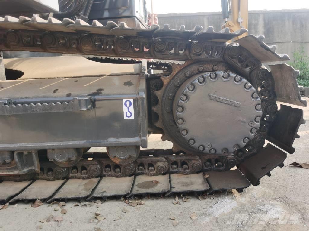 Volvo EC 250 D L Paletli ekskavatörler