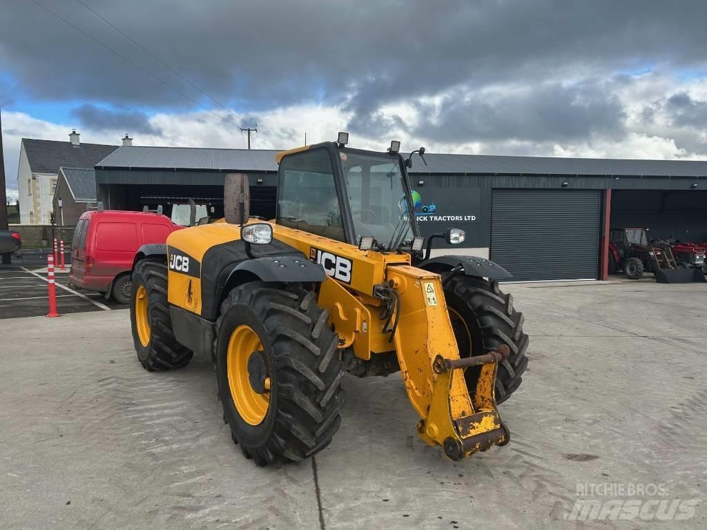JCB 526-56 Agri Tarimsal teleskopik yükleyiciler