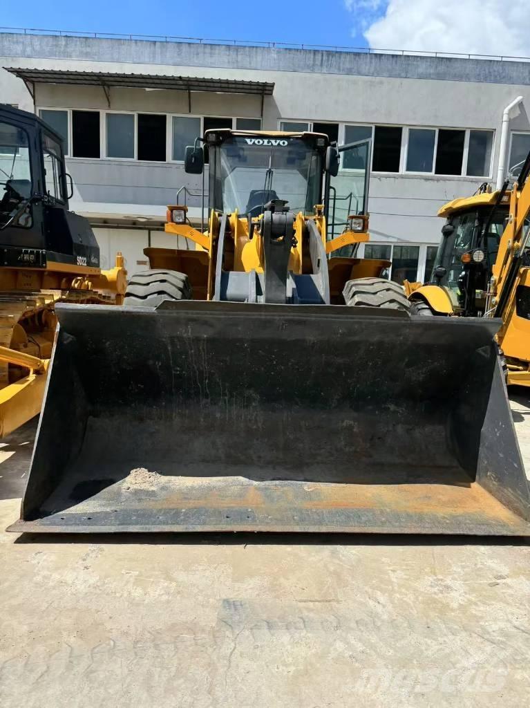 Volvo L 105 Tekerlekli yükleyiciler