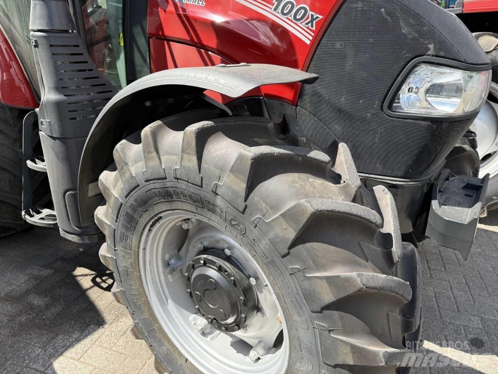 CASE Farmall 100X Traktörler