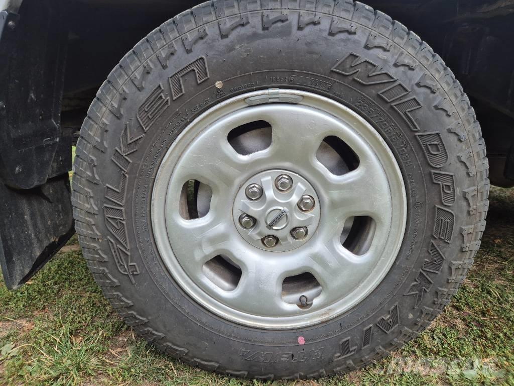 Nissan Navara Pikaplar