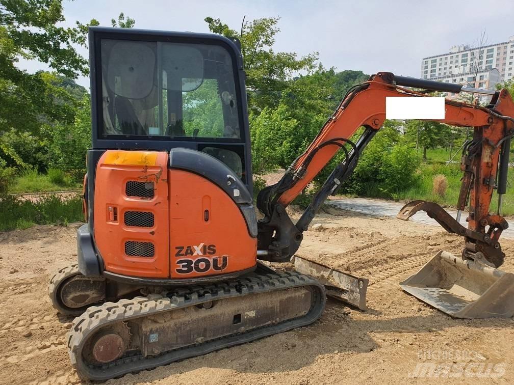 Hitachi ZX 30 Mini ekskavatörler, 7 tona dek