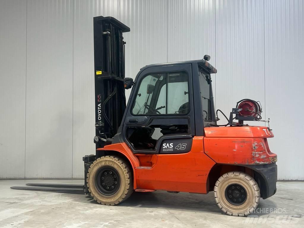 Toyota 02-7FG40 LPG'li forkliftler