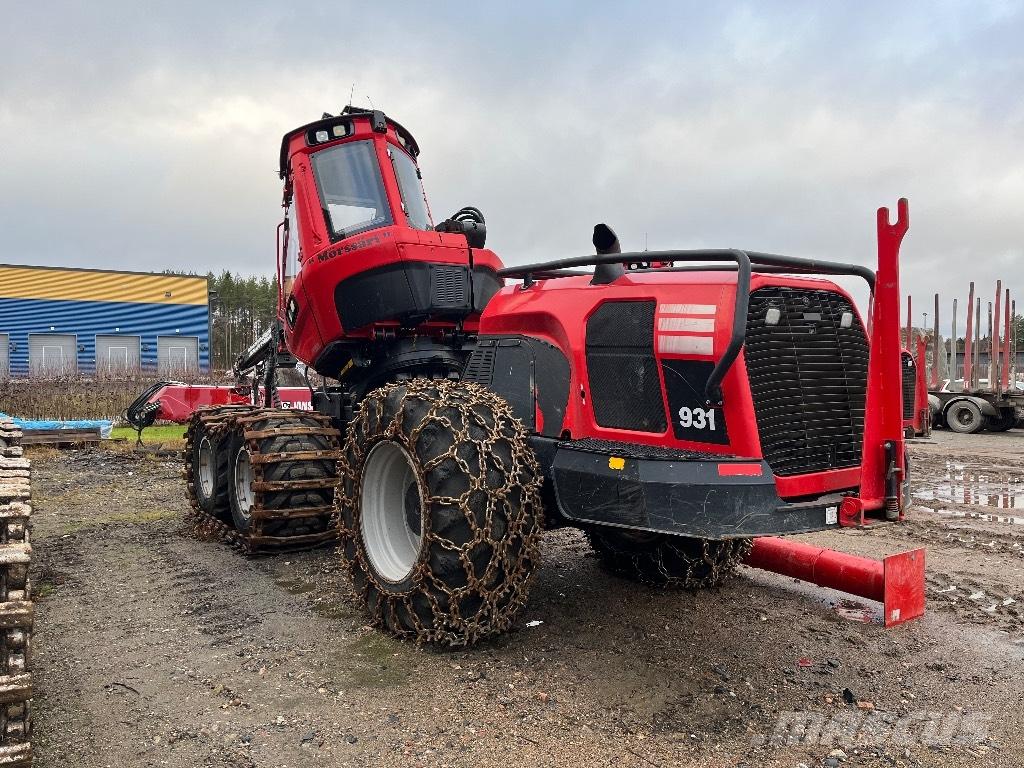 Komatsu 931 Biçerdöverler