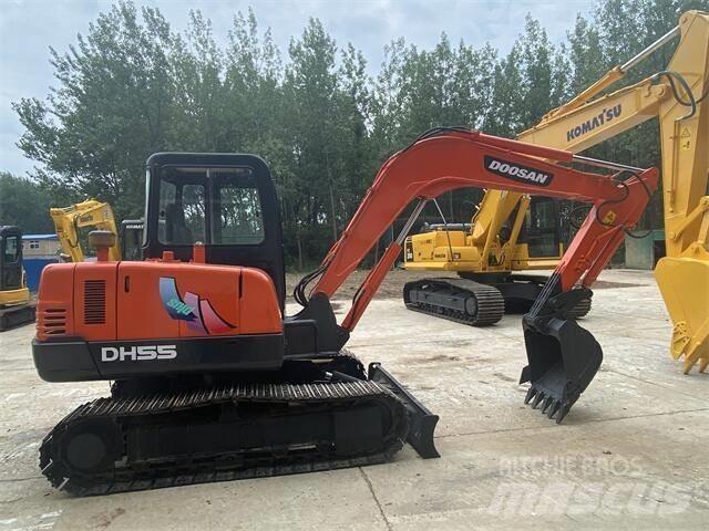 Doosan DH55 Mini ekskavatörler, 7 tona dek