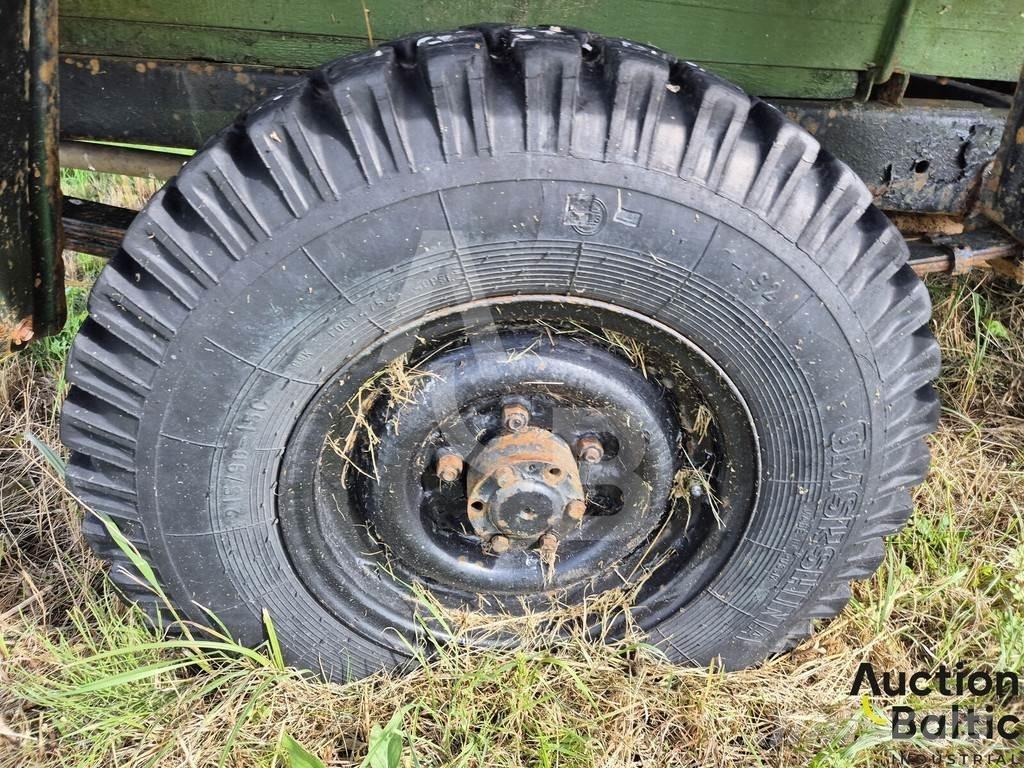  UAZ 452 Pikaplar