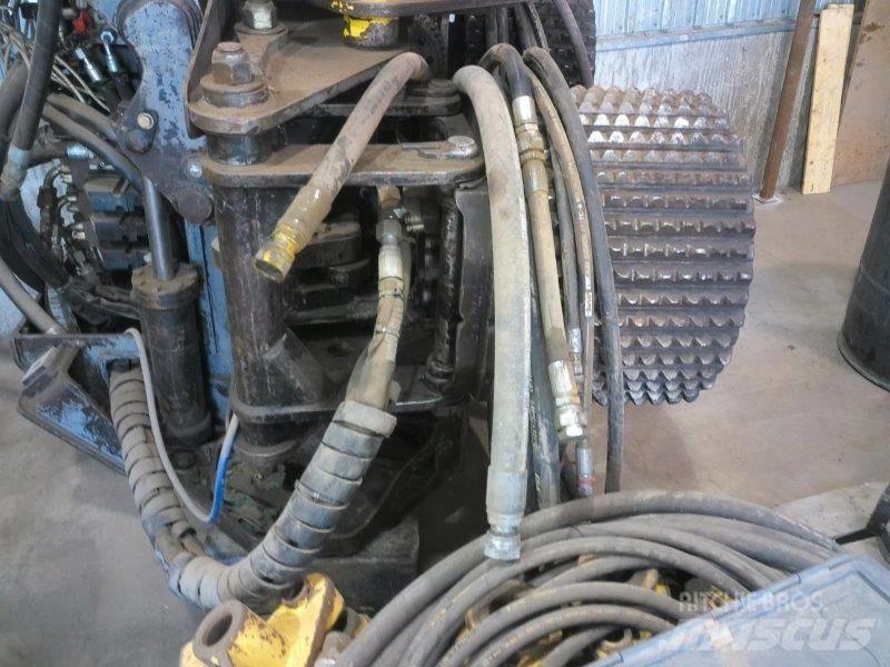 Kobelco SK 290 LC Paletli ekskavatörler