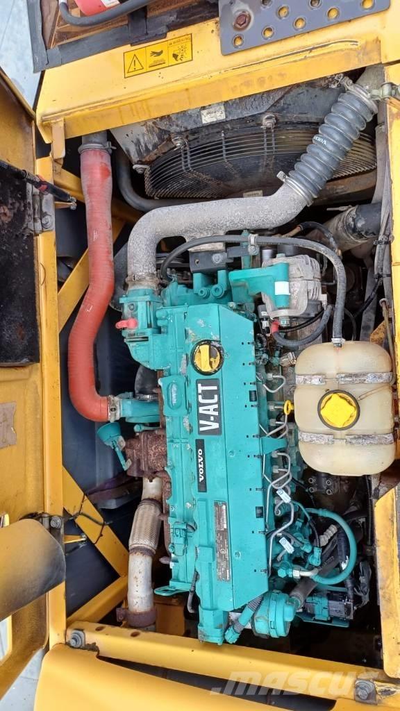 Volvo EC 180 C L Paletli ekskavatörler