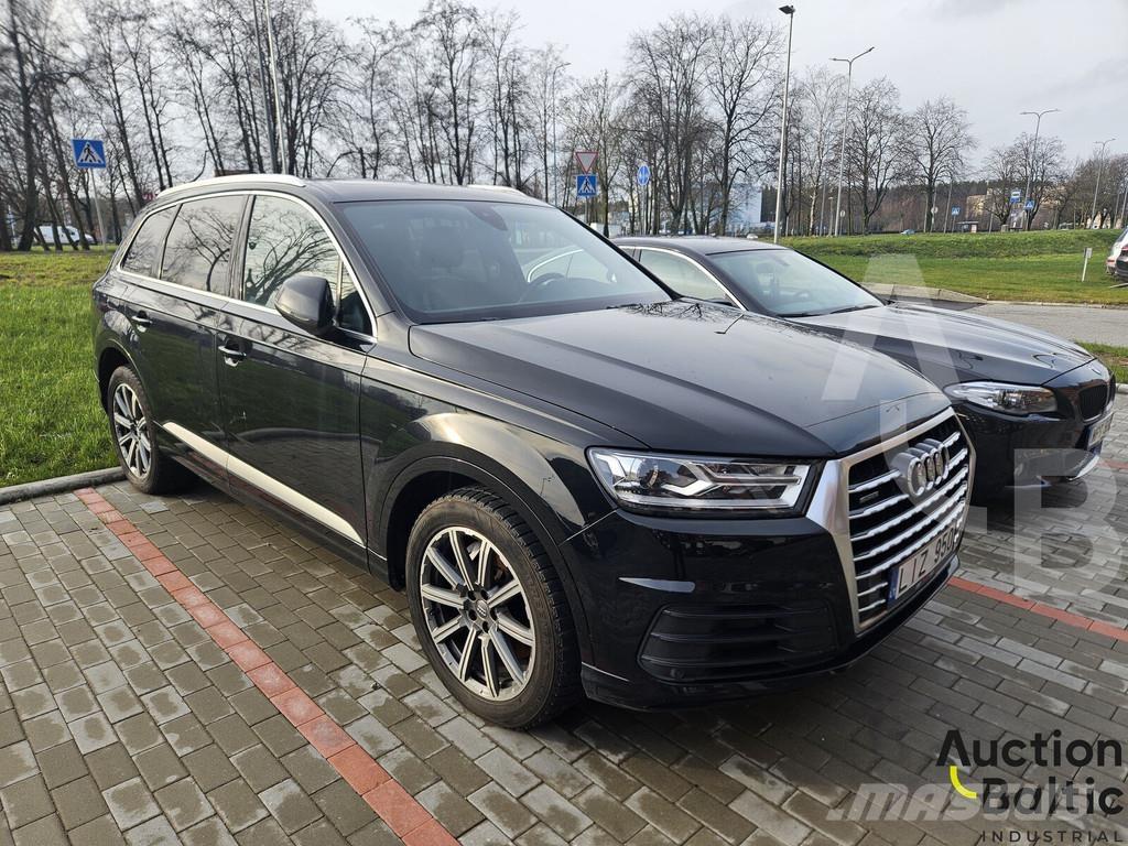 Audi Q7 Otomobiller