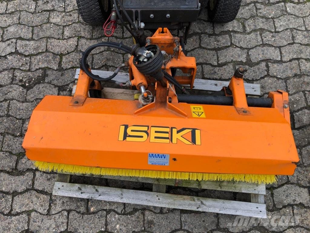 Iseki KL 110 Cadde süpürücüler