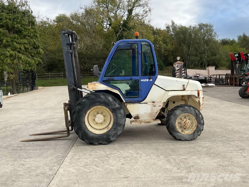 Manitou M 26.4 Arazi tipi forklift