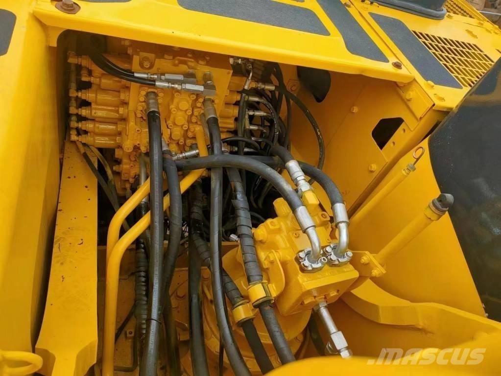 Komatsu PC 220-7 Paletli ekskavatörler