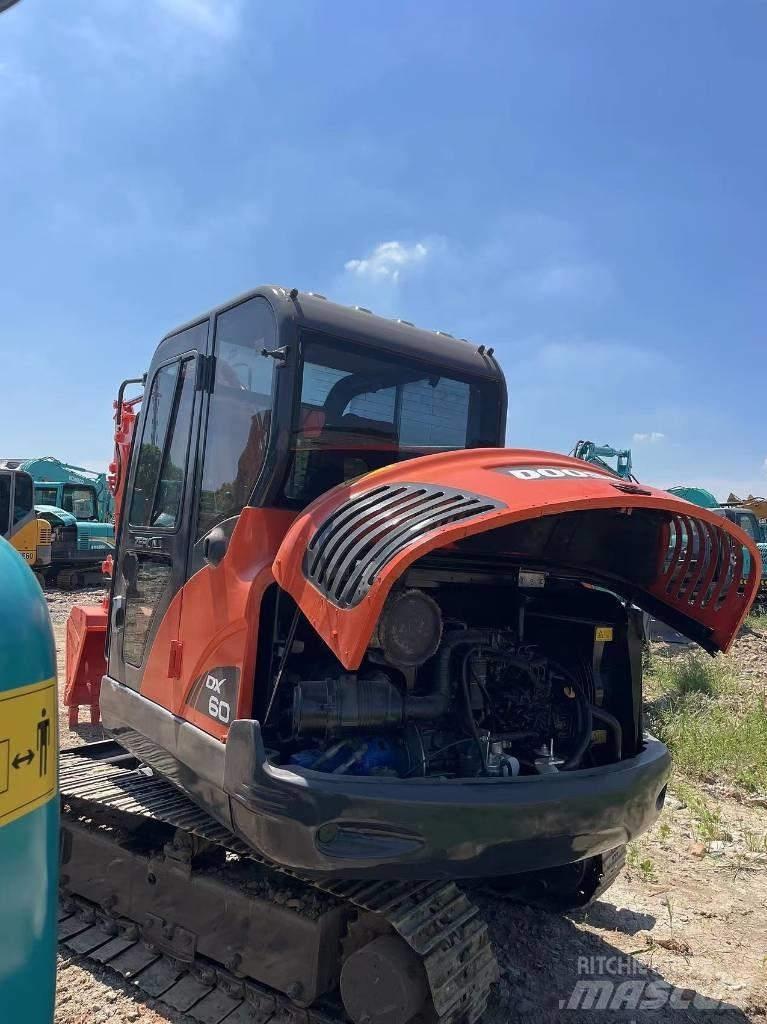 Doosan DX60 Paletli ekskavatörler