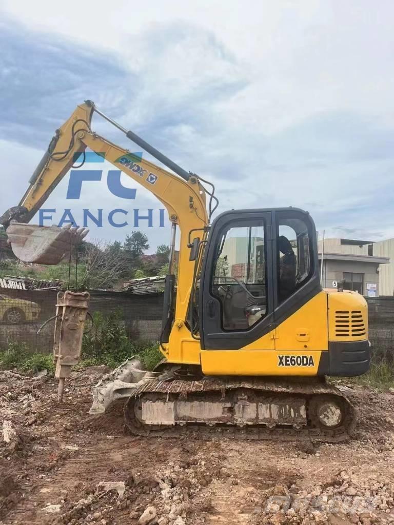 XCMG XE 60 DA Paletli ekskavatörler