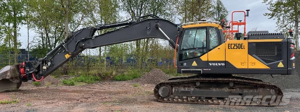 Volvo EC 250 EL Paletli ekskavatörler