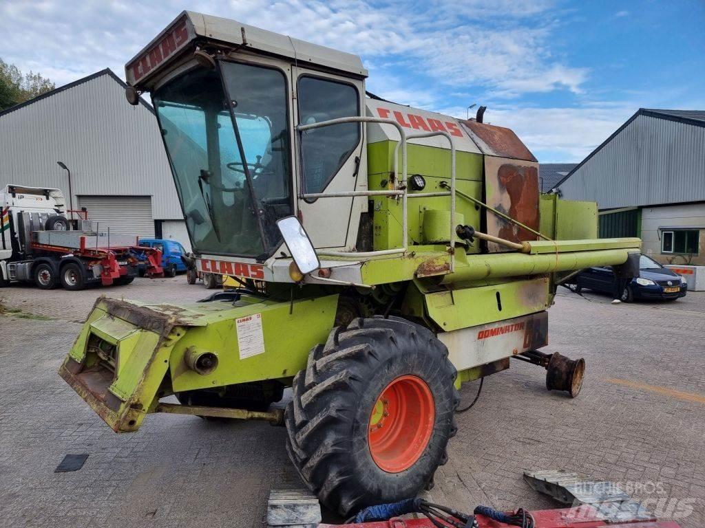 CLAAS 68s Biçerdöverler