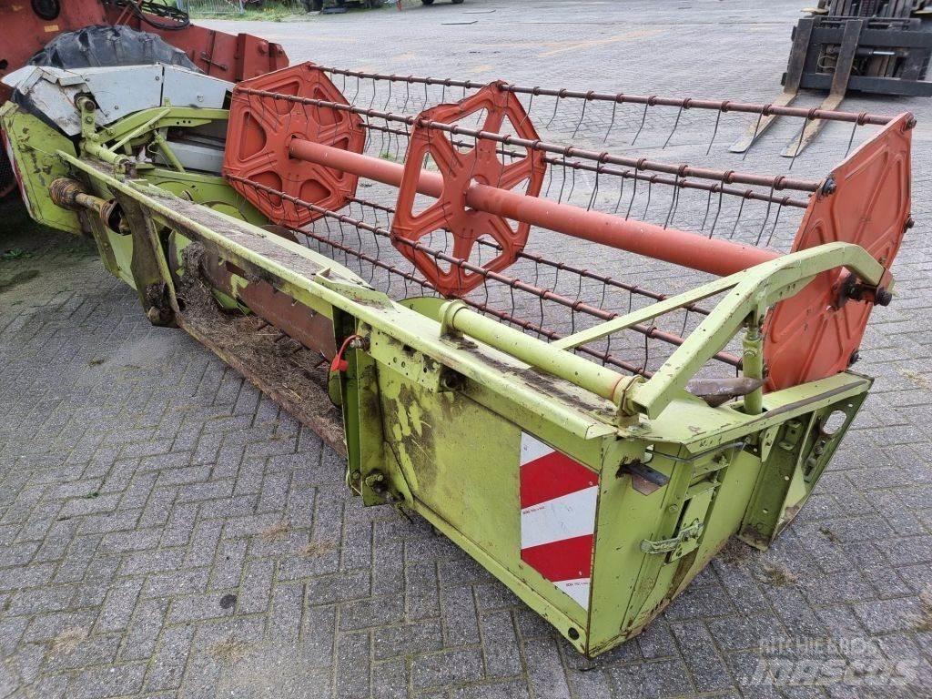 CLAAS 68s Biçerdöverler