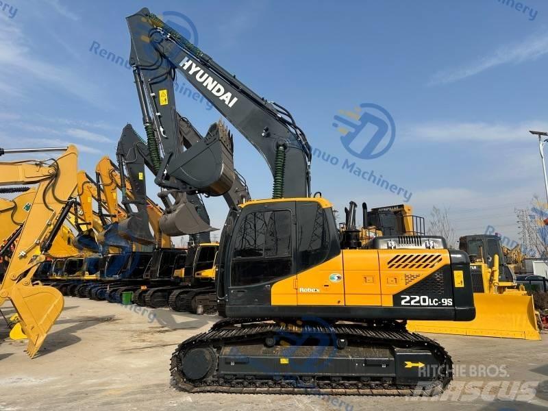 Hyundai R220LC-9S Paletli ekskavatörler