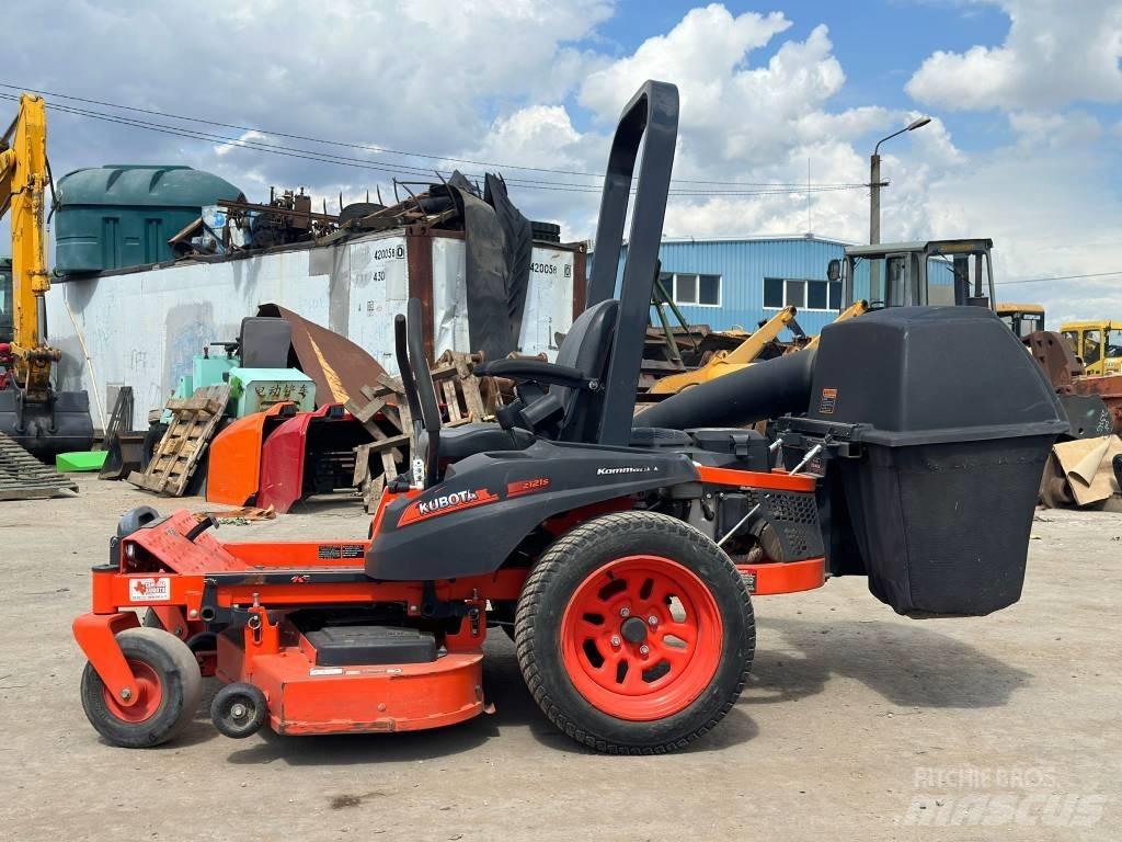 Kubota Z121S Sıfır dönüşlü çim biçme makineleri