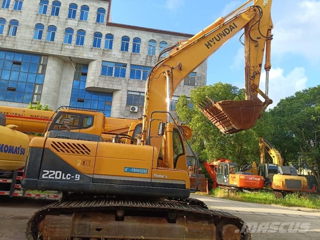 Hyundai R220LC-9 Paletli ekskavatörler