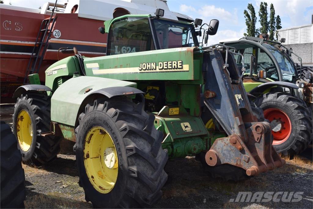 John Deere 3200 Teleskopik personel platformları