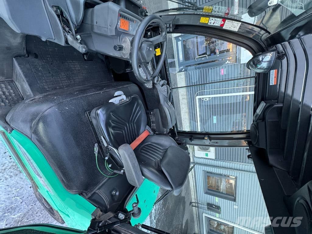 Mitsubishi FD25N3 Dizel forkliftler