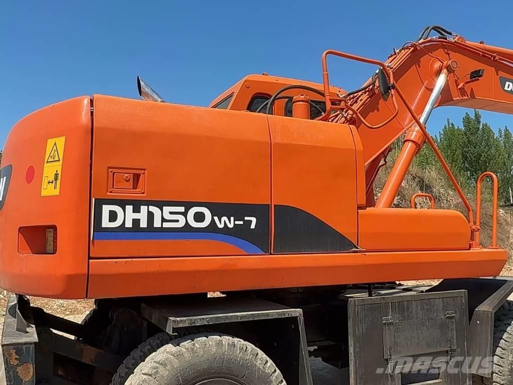 Doosan DH150 W-7 Lastik tekerli ekskavatörler