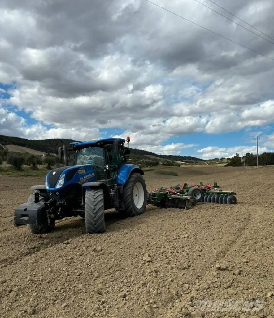 New Holland T 7.225 Traktörler