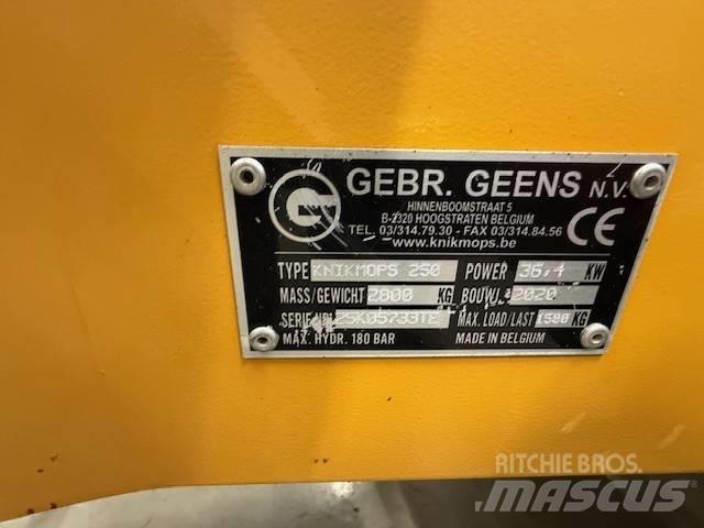 Knikmops km 250 Mini yükleyiciler