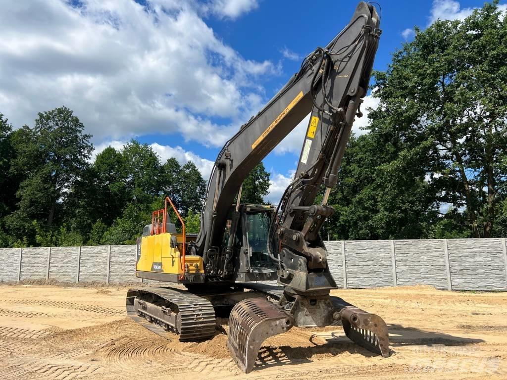 Volvo EC 220 DL Paletli ekskavatörler