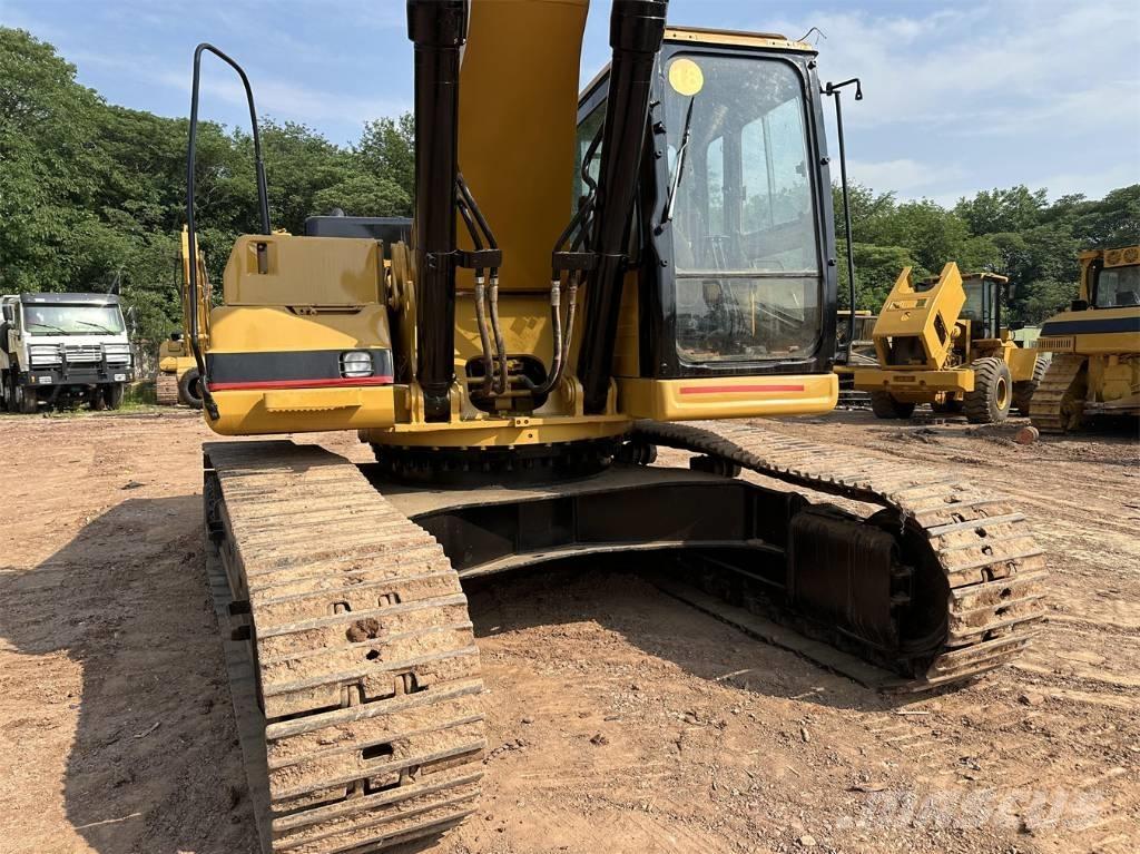 CAT 330 B L Paletli ekskavatörler