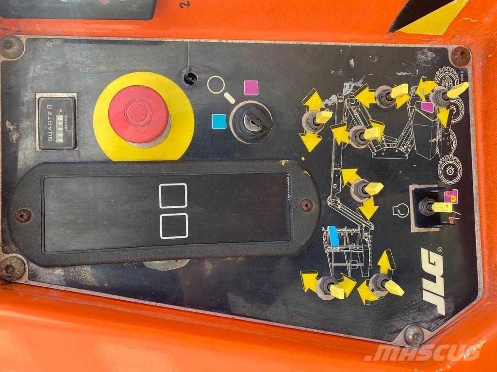 JLG 340AJ Körüklü personel platformları