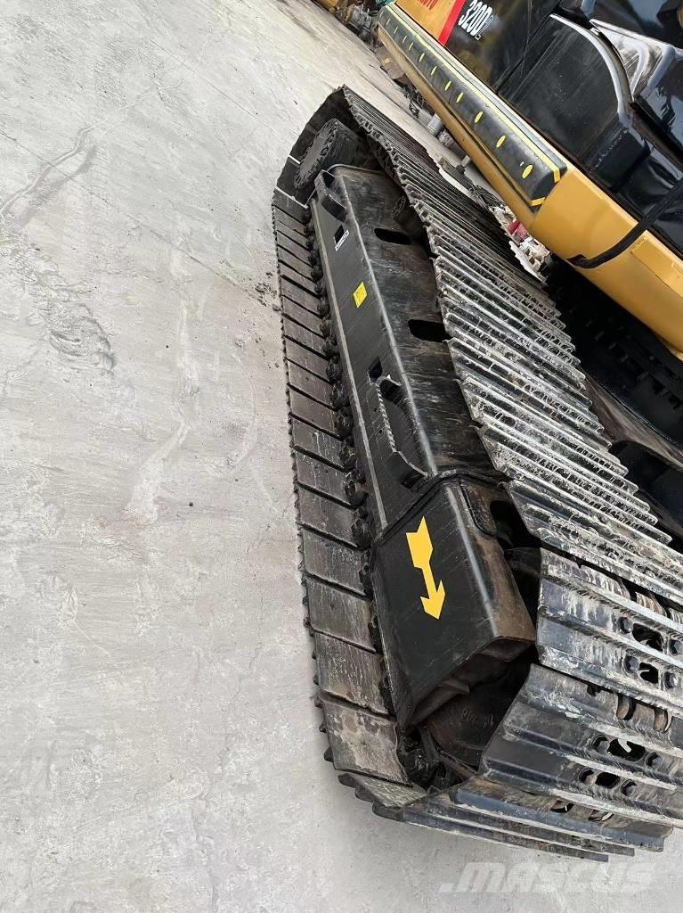 CAT 320 D L Paletli ekskavatörler